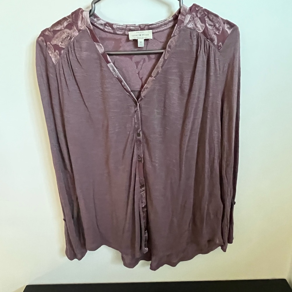 Lucky brand long sleeve tee